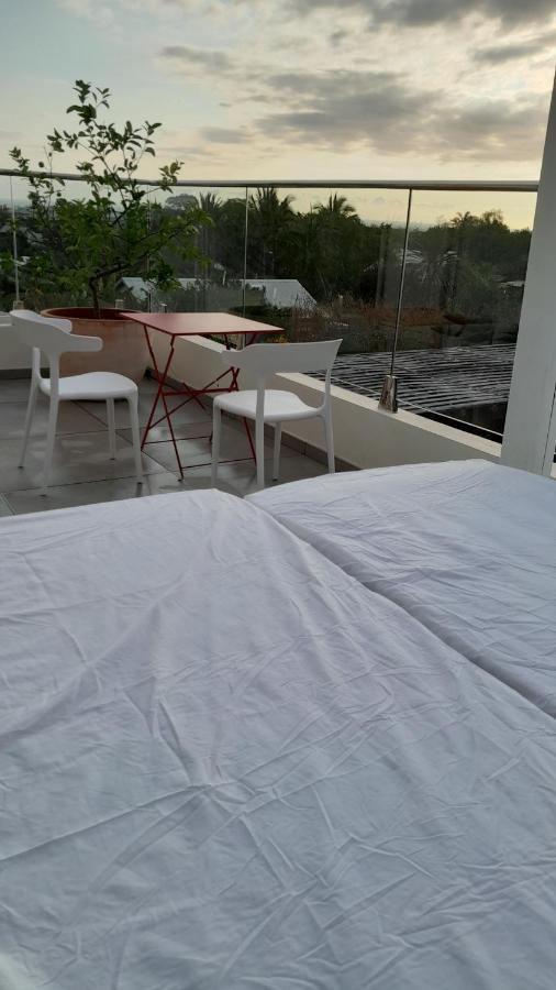 سانت بيير Maison Tonga Piscine /Jacuzzi Chambre De Luxe المظهر الخارجي الصورة